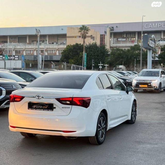 טויוטה אוונסיס