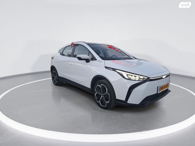 ג׳ילי Geometry C