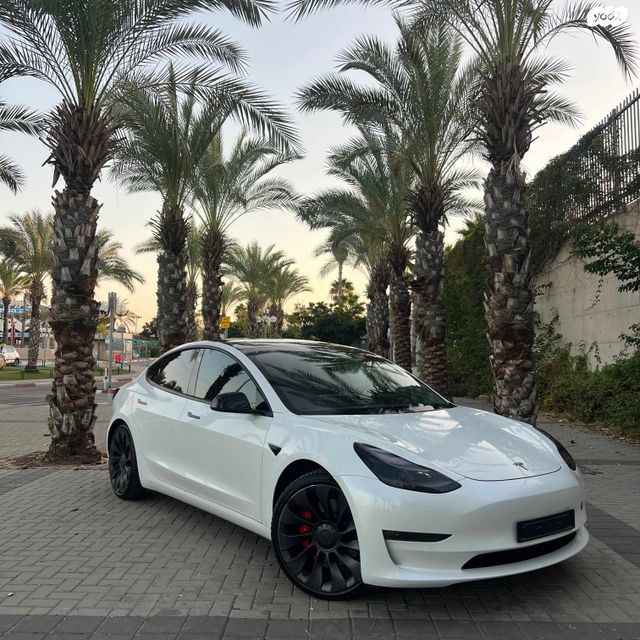 טסלה מודל 3