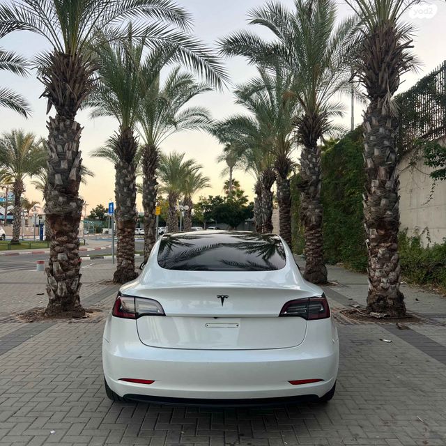 טסלה מודל 3