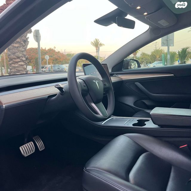 טסלה מודל 3