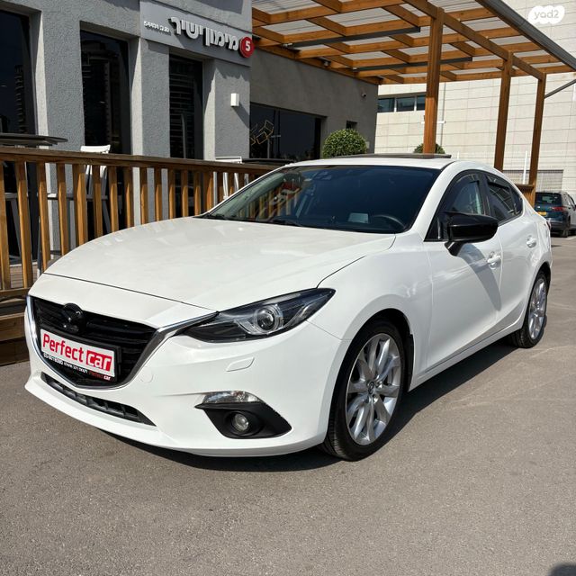 מודעת רכב מאזדה 3