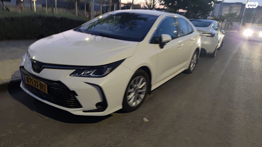 מודעת רכב טויוטה קורולה