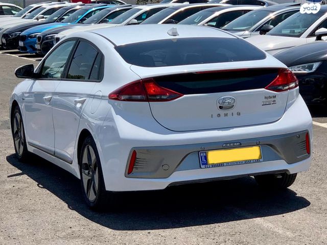 יונדאי איוניק