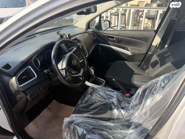 סוזוקי קרוסאובר