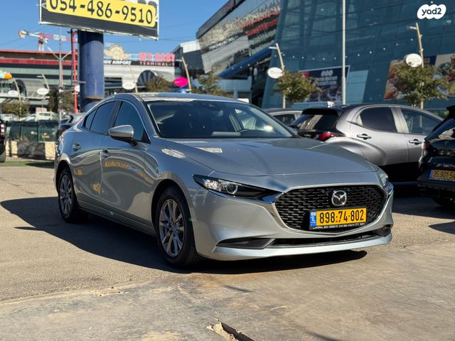 מודעת רכב מאזדה 3