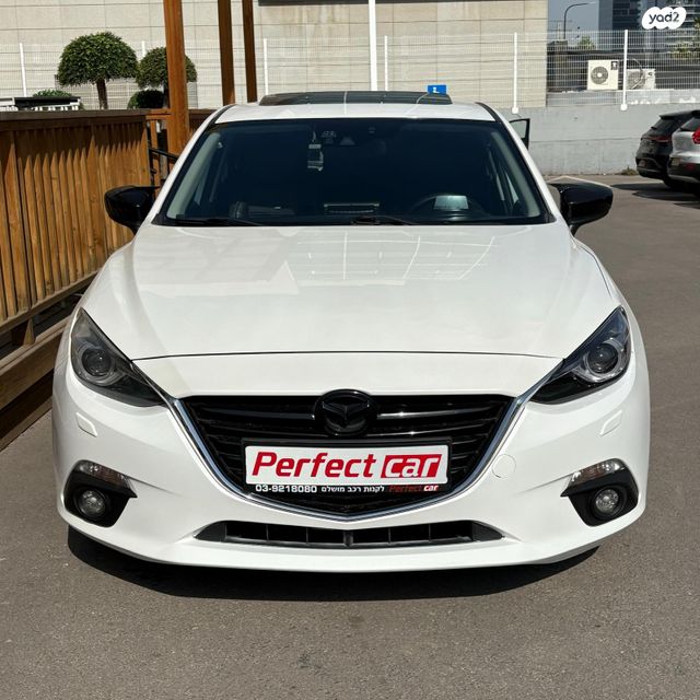 מאזדה 3