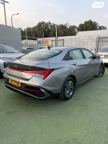 יונדאי אלנטרה