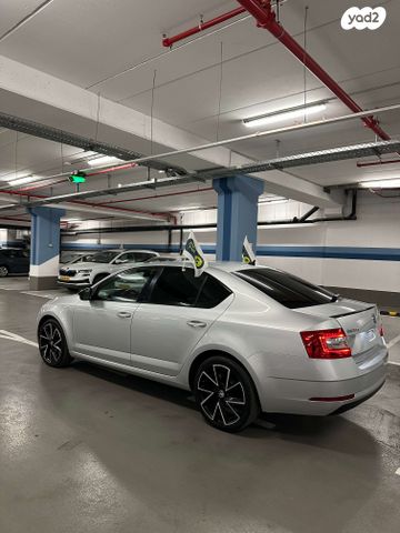 סקודה אוקטביה