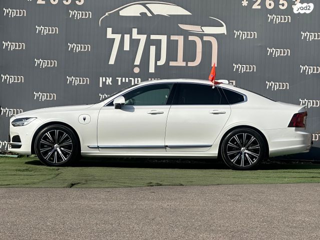 וולוו S90