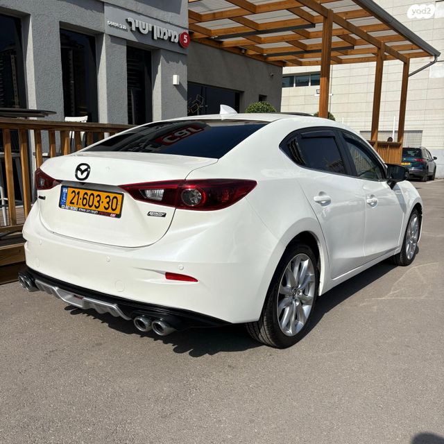 מאזדה 3
