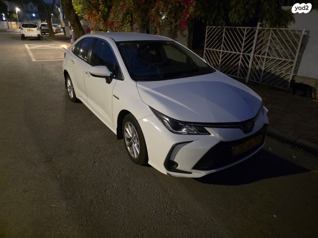 טויוטה קורולה