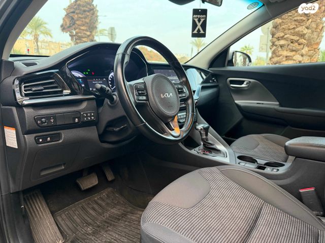 קיה נירו פלוס