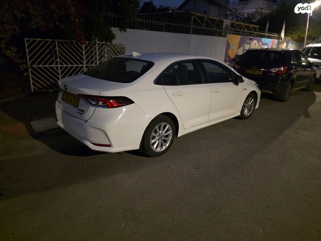 מודעת רכב טויוטה קורולה