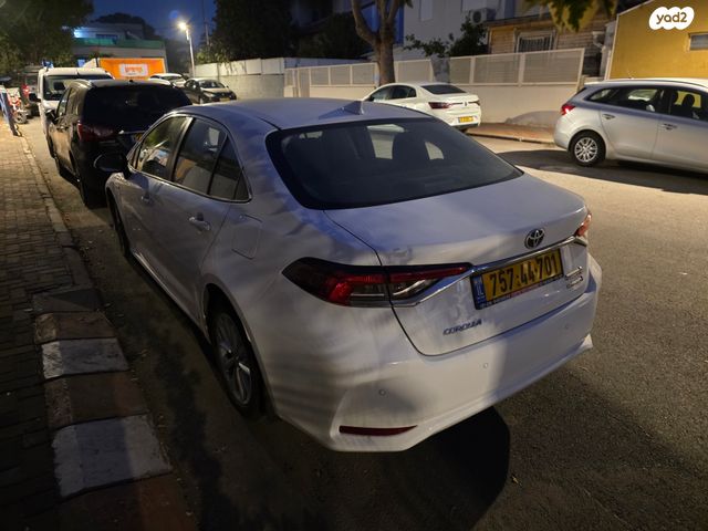 טויוטה קורולה