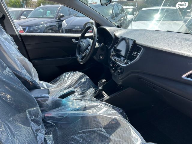 יונדאי אקסנט i25