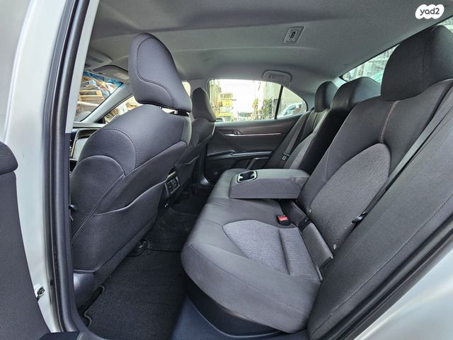 טויוטה קאמרי