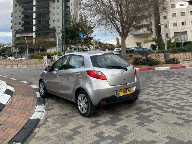 מודעת רכב מאזדה 2 2