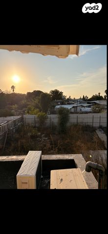 דירה, טרומפלדור 1, בית דגן, בית דגן