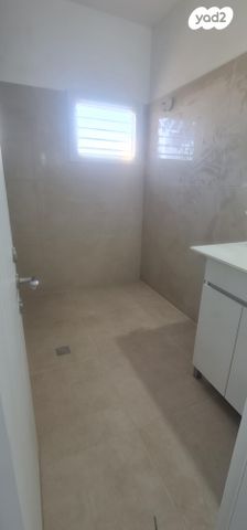 דירה, שדרות הנשיא וייצמן 80, מרכז העיר, חדרה