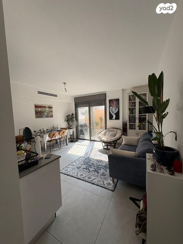 דירה, יונתן 12, נווה שמיר רמת בית שמש ה-1, בית שמש