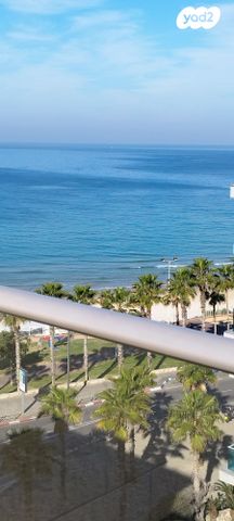 גג/ פנטהאוז, ירושלים 4, רוטשילד עצמאות, בת ים