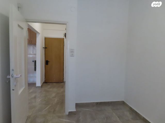 דירה, ההגנה 4, ביאליק דרום, קרית ביאליק