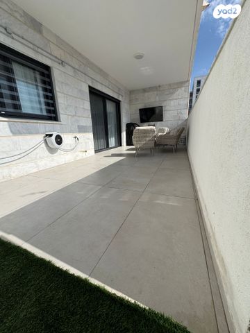 דירת גן, ליבנה 4, יצחק שמיר, נהריה