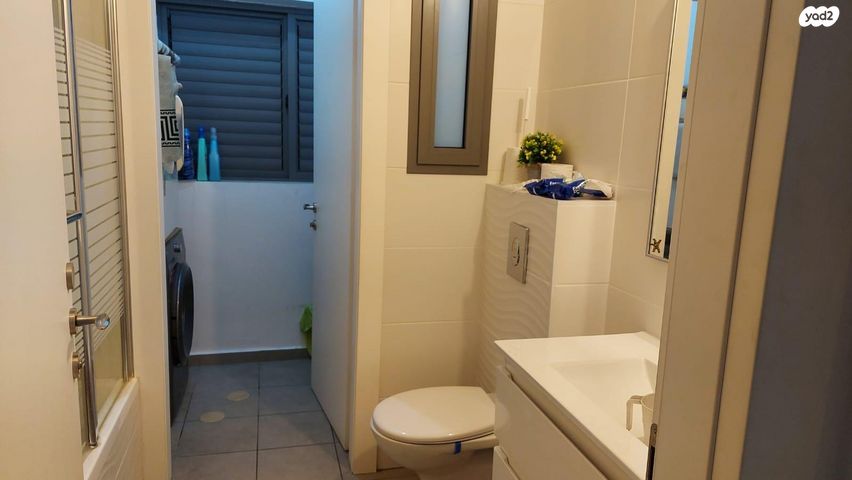 דירה, קטיף 72, שאר העיר, נתיבות