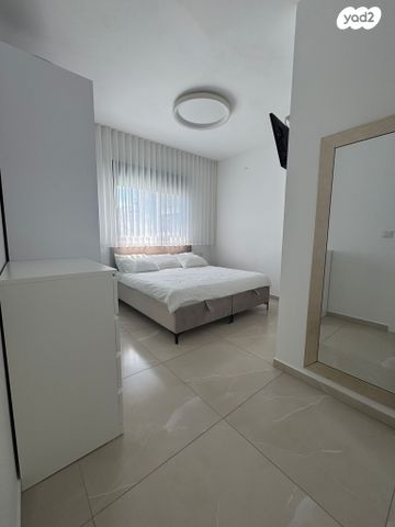 דירת גן, ליבנה 4, יצחק שמיר, נהריה