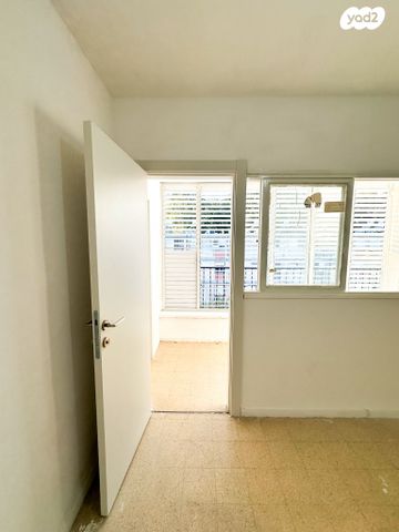 דירה, שדרות דגניה 11, קרית חיים מערבית, חיפה