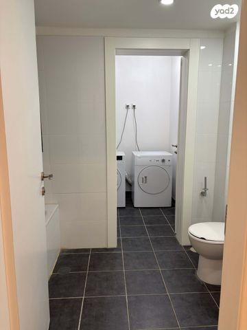 דירה, אהרון כצנלסון 22, נווה גן, פתח תקווה