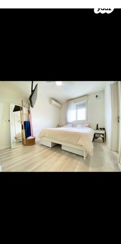 דו משפחתי, הזית 1, צורן, קדימה צורן