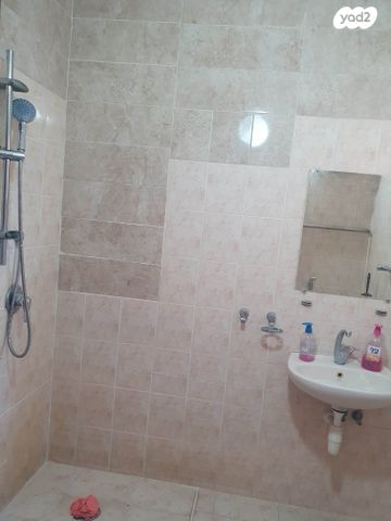 דו משפחתי, צבר 9, נווה נוי, באר שבע