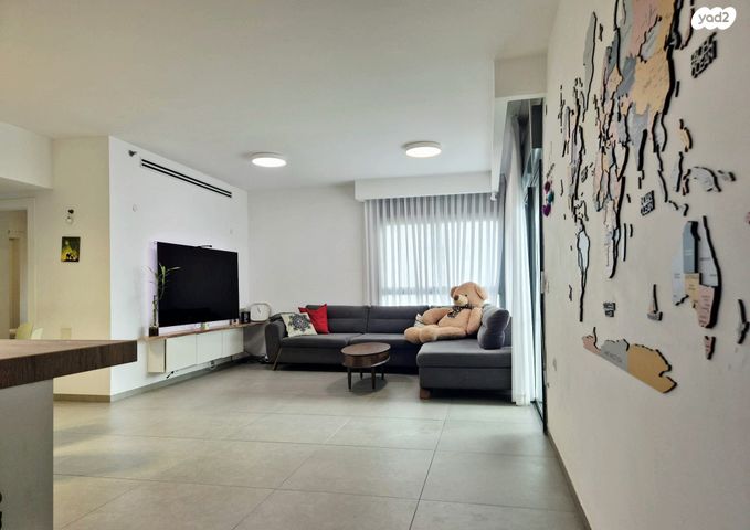 פרופ' אפרים קציר 21