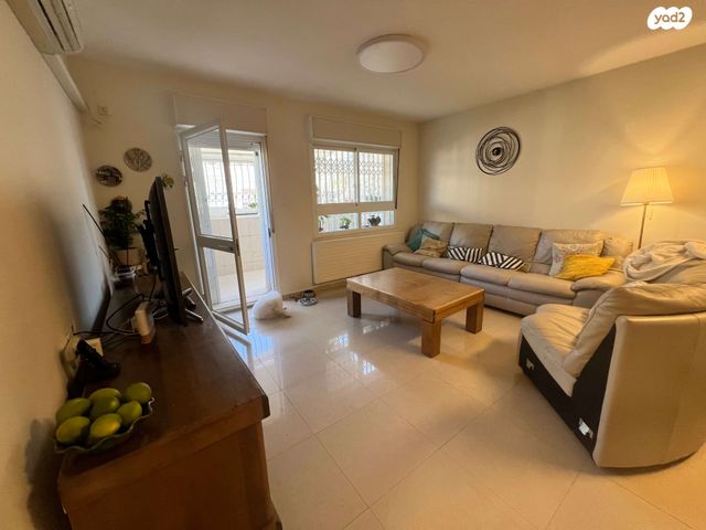 גרטרוד קראוס 4