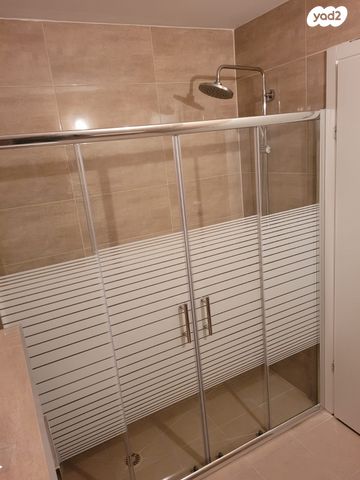 דירה, דרך מנחם בגין 160, מונטיפיורי, הרכבת, תל אביב יפו