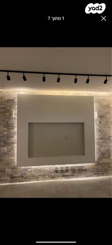 גג/ פנטהאוז, גפן 11, החורש, חריש