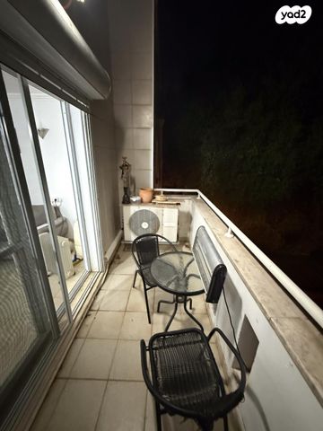 דירה, יעקב אזולאי 13, שאר העיר, חיפה