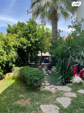 דירת גן, מנשה צלח 20, קרית מנחם בגין, רמלה