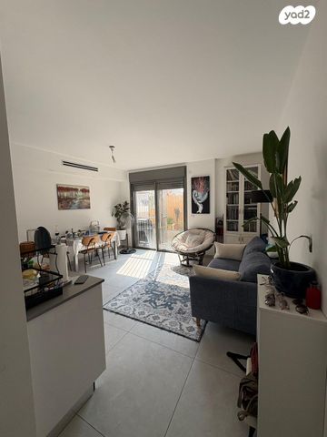 דירה, יונתן 12, נווה שמיר רמת בית שמש ה-1, בית שמש