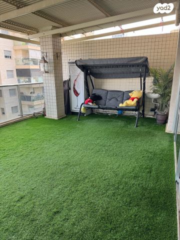 דופלקס, רמב"ם 40, רמב"ם, ראשון לציון