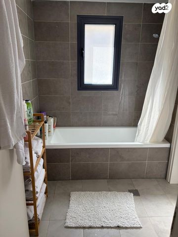 דירה, רותם 1, המגרסה, מבשרת ציון