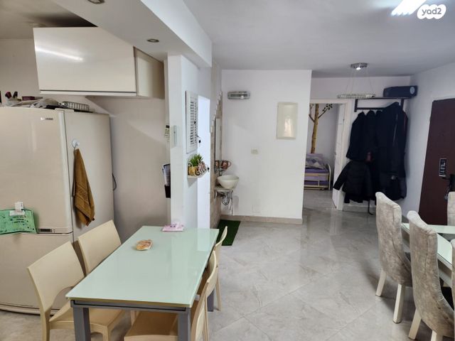 אדמונד פלג 3