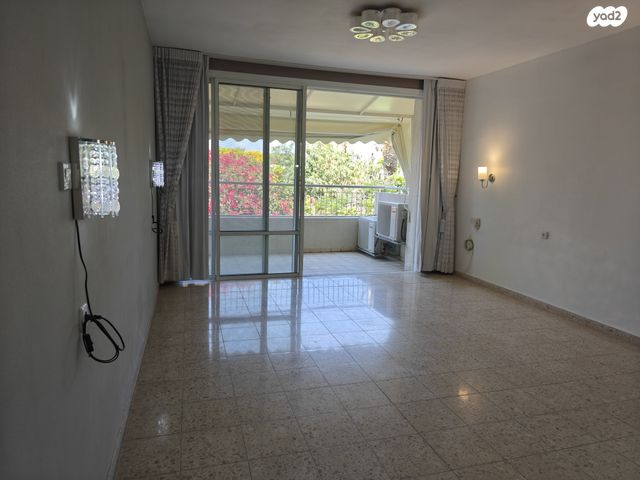 שדרות בגין 17