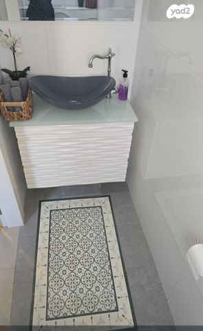 דו משפחתי, שלום עותמי 10, מרמורק, רחובות