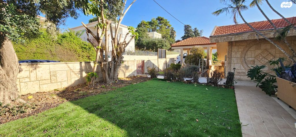 בית פרטי/ קוטג', יפה נוף 11, המושבה, זכרון יעקב