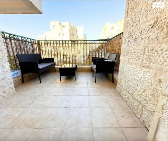 דירה, האלמוג 29, נופי סלע, מעלה אדומים