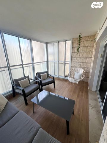 דירה, שונית 1, קרית מנחם בגין, רמלה