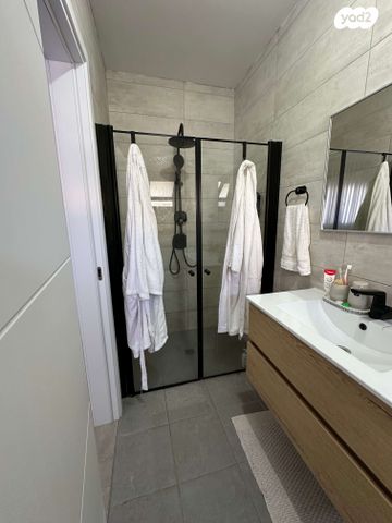 דירה, הרב מרדכי אליהו 8, השחר, דימונה